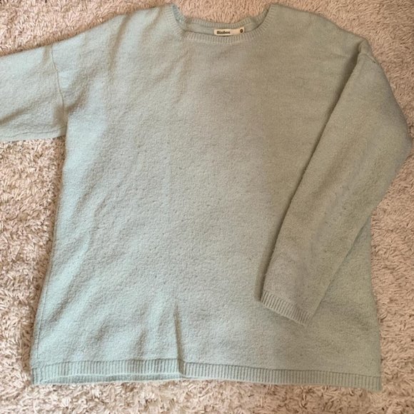 sweater - Picture 1 of 1